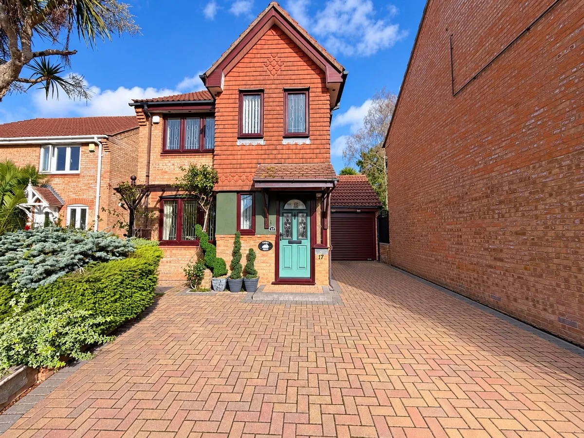 3 bed house for sale, Doulton Gardens, Poole, BH14