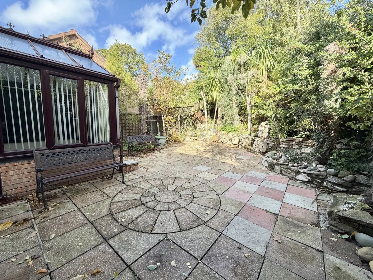 Doulton Gardens, Poole, BH14, photo 12