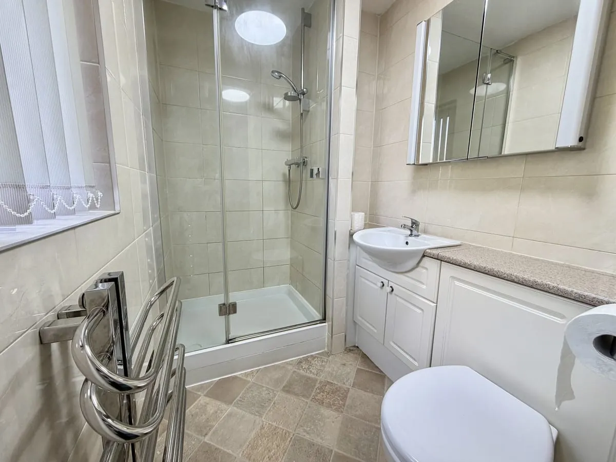 Doulton Gardens, Poole, BH14, photo 8