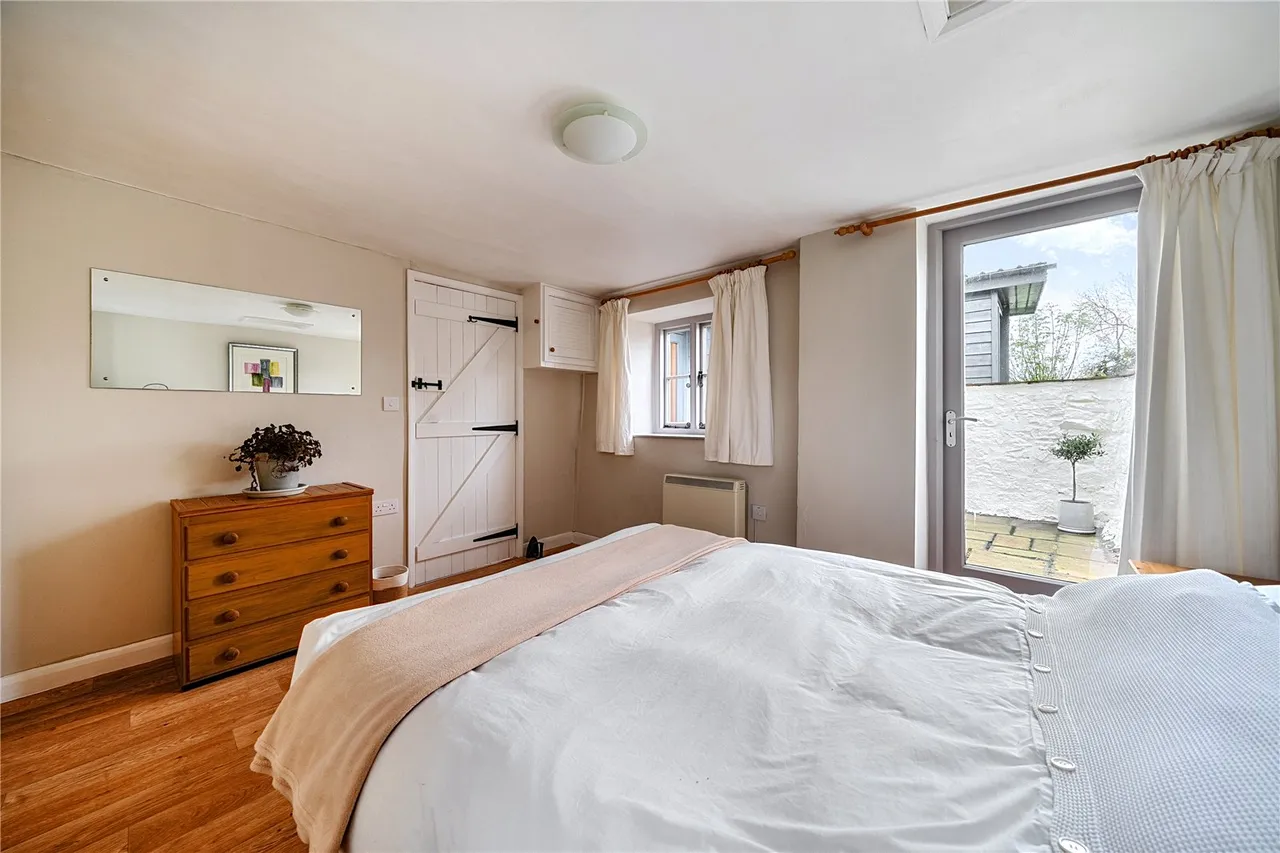 Cwmbach, Glasbury, Hereford, HR3 5NZ, photo 11