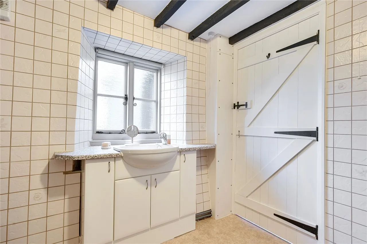 Cwmbach, Glasbury, Hereford, HR3 5NZ, photo 9