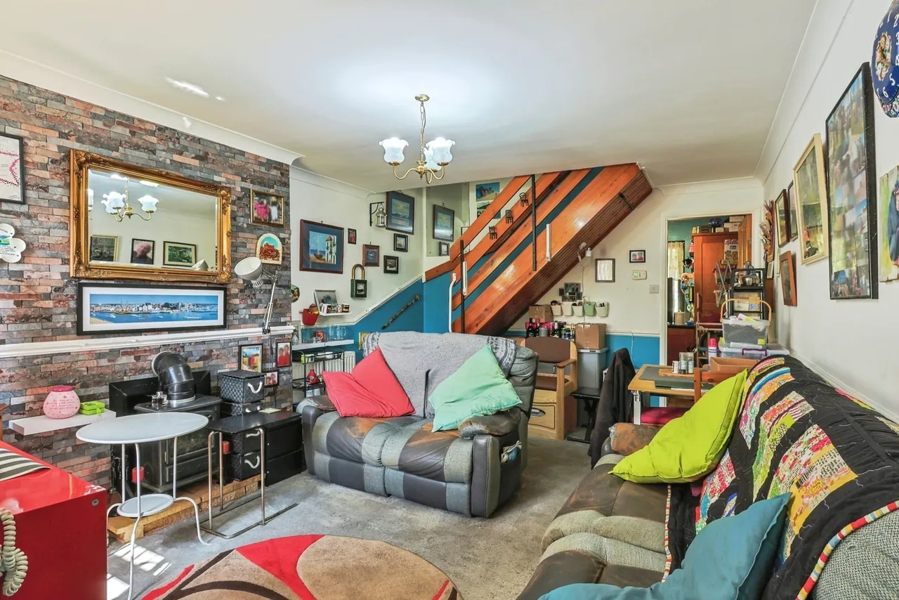 Larch Close, Creemoor, BH17, photo 6