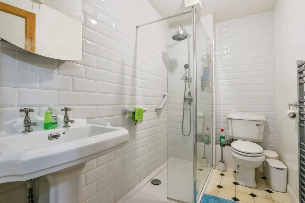 Larch Close, Creemoor, BH17, photo 9