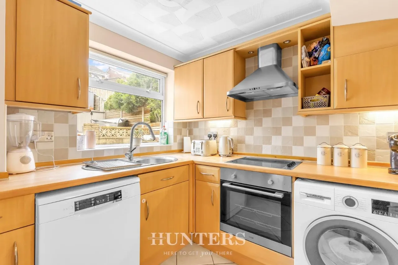 Glenwood Drive, Middleton M24, photo 10