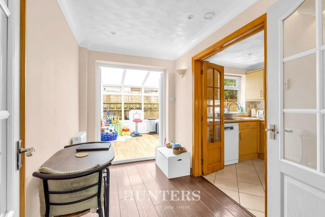 Glenwood Drive, Middleton M24, photo 8