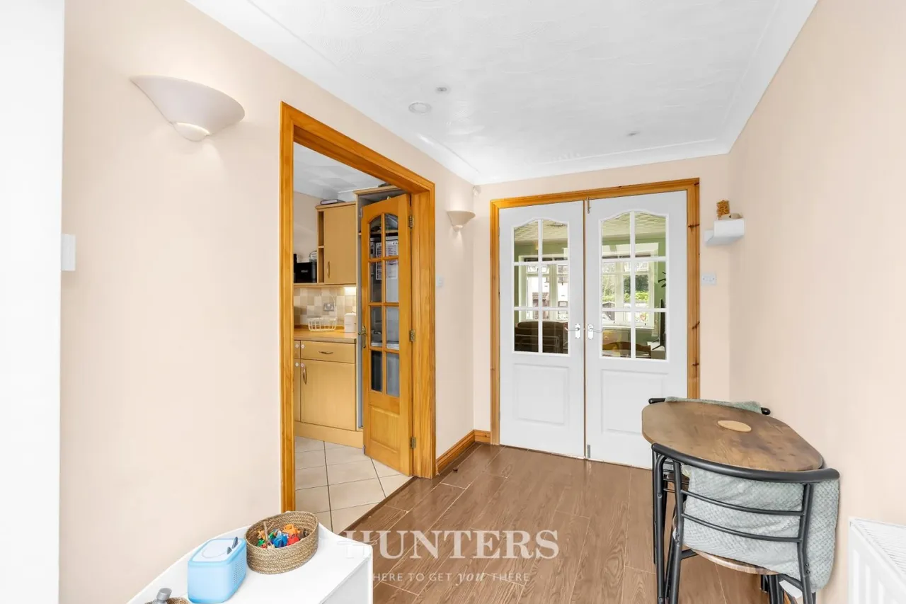 Glenwood Drive, Middleton M24, photo 7