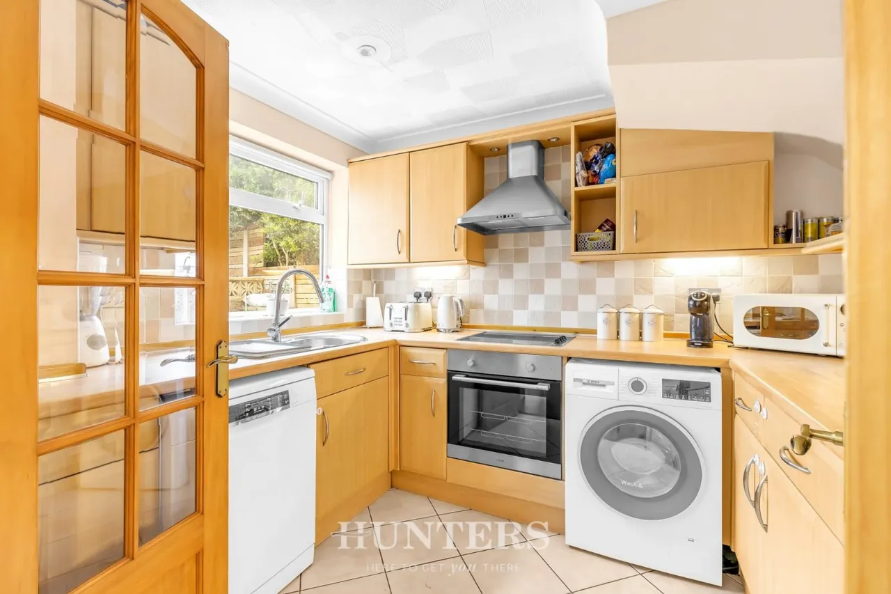 Glenwood Drive, Middleton M24, photo 9