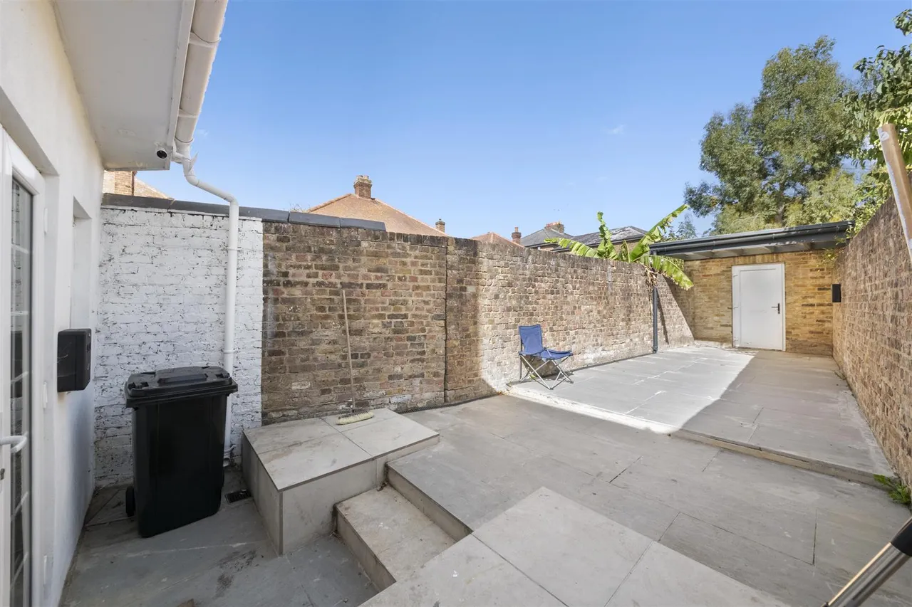 Grove Road, Uxbridge, photo 25