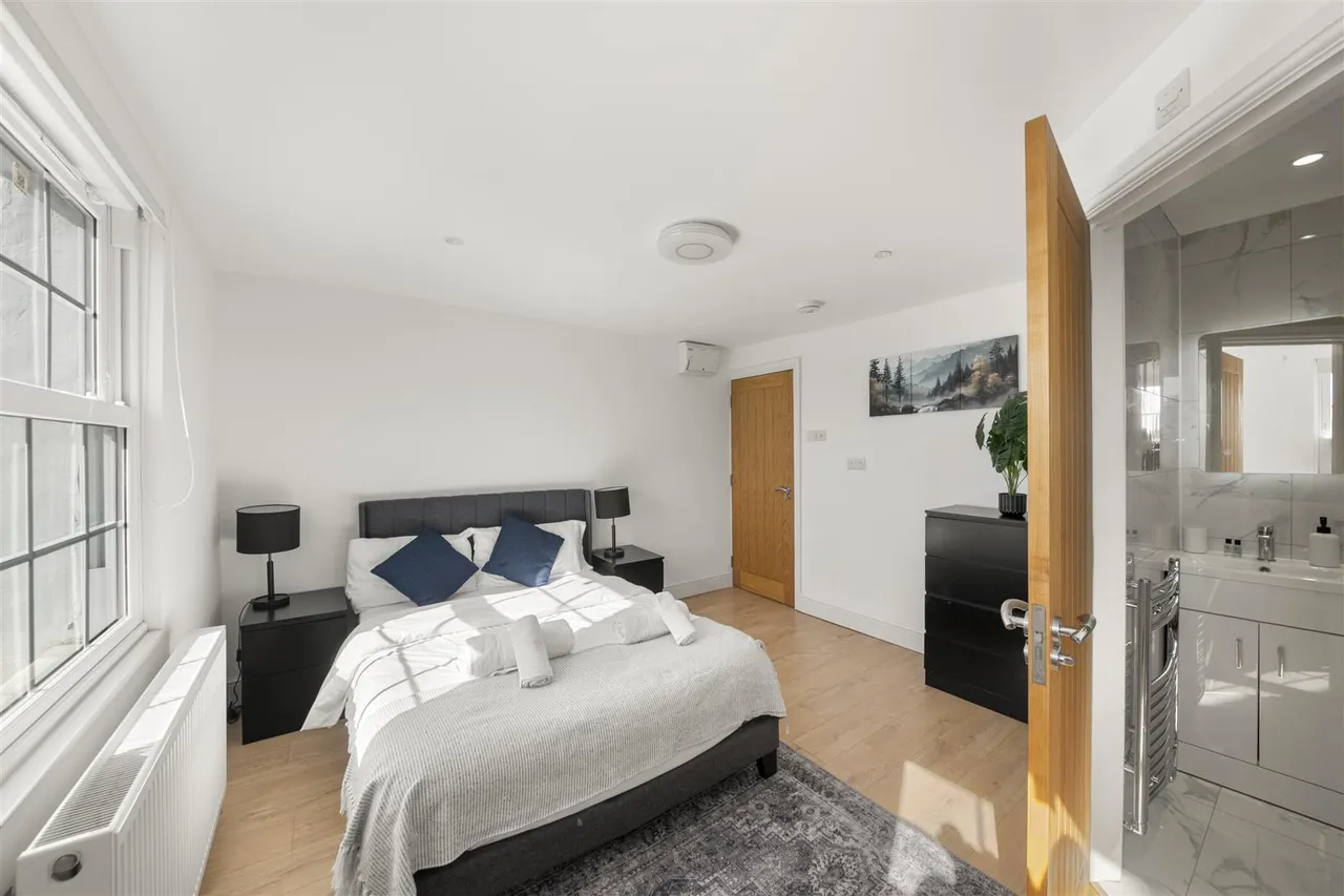 Grove Road, Uxbridge, photo 4