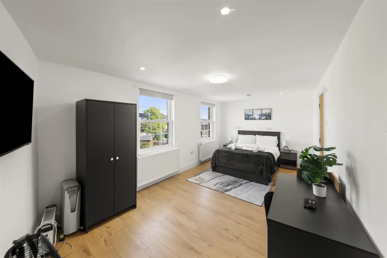 Grove Road, Uxbridge, photo 21