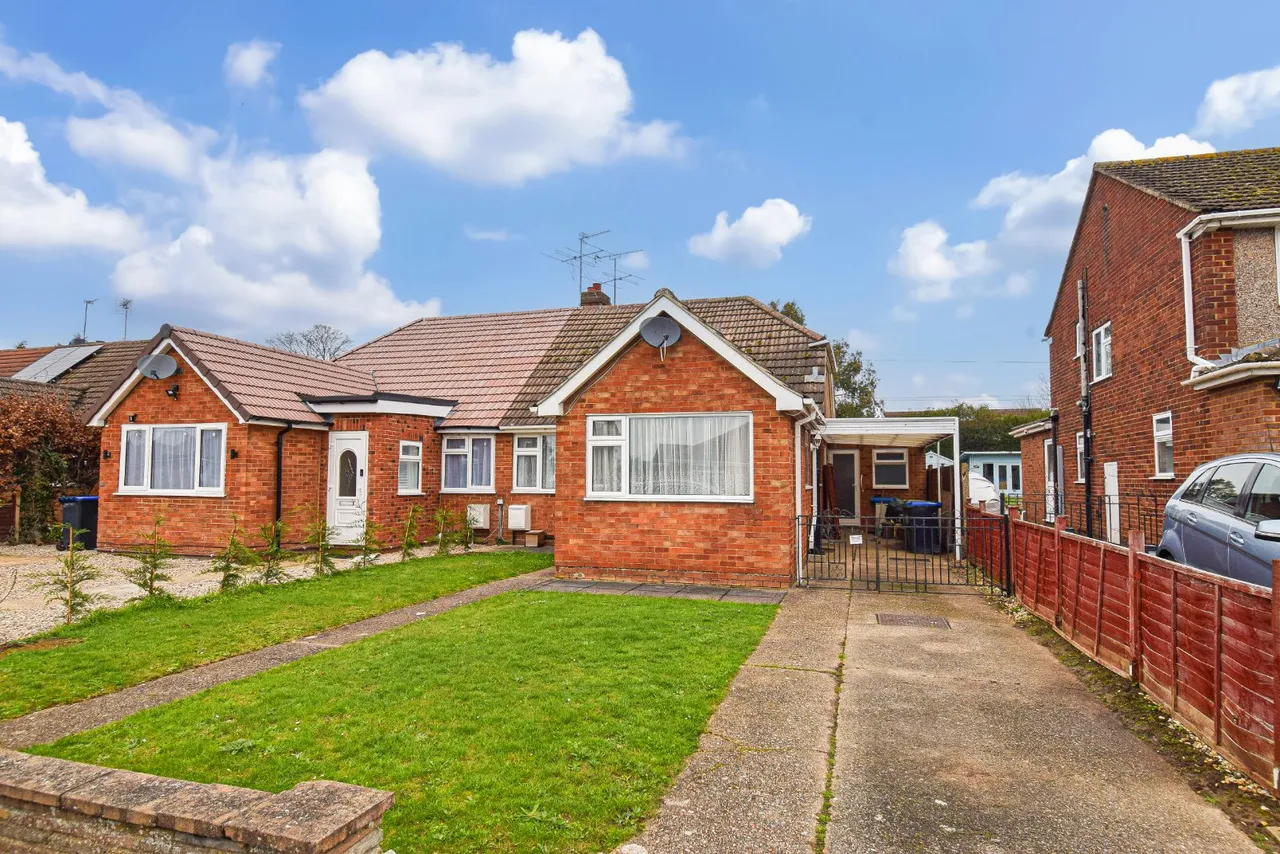 4 bed nursery road, taplow,sl6 for sale, Taplow, Buckinghamshire