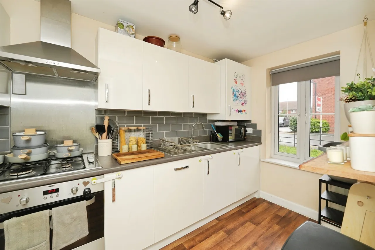 First Field Way, Patchway, Bristol, photo 7