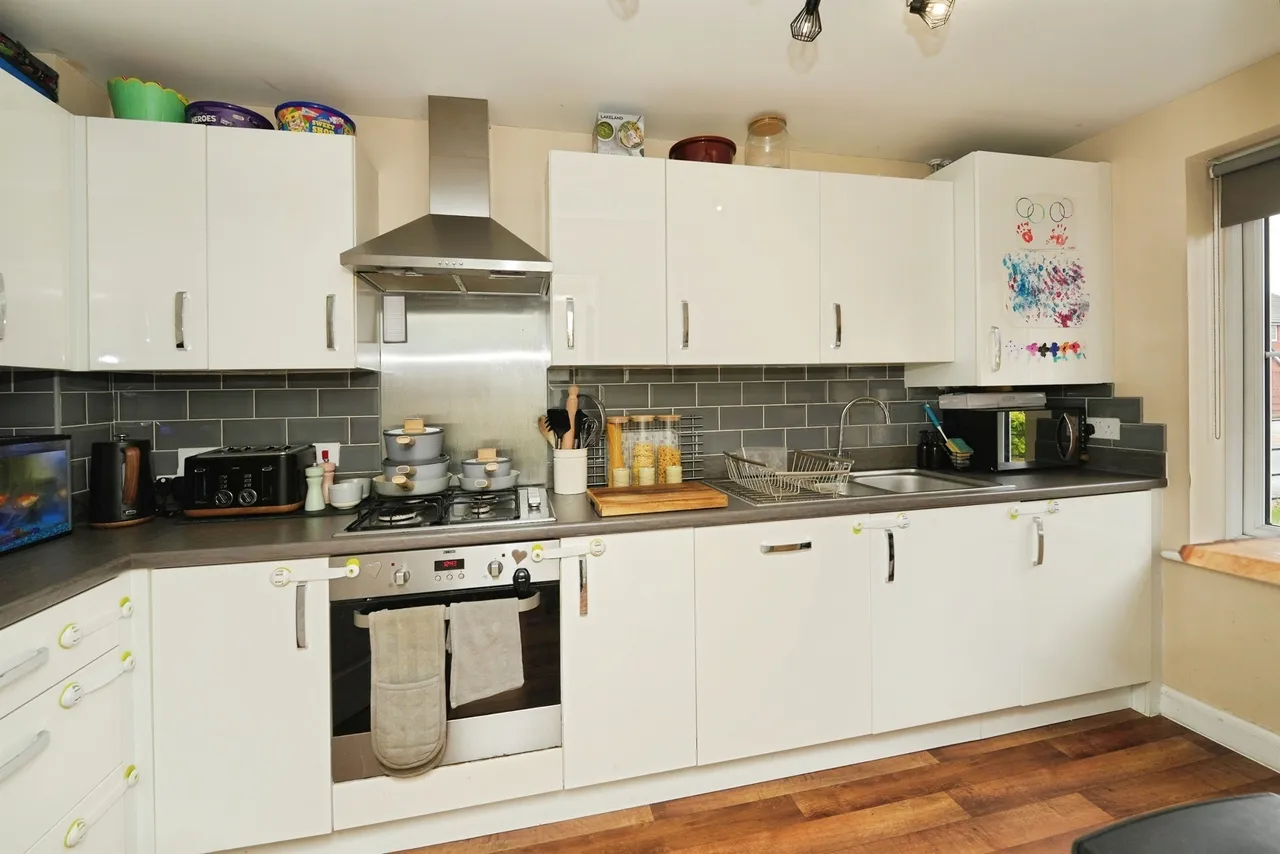 First Field Way, Patchway, Bristol, photo 8