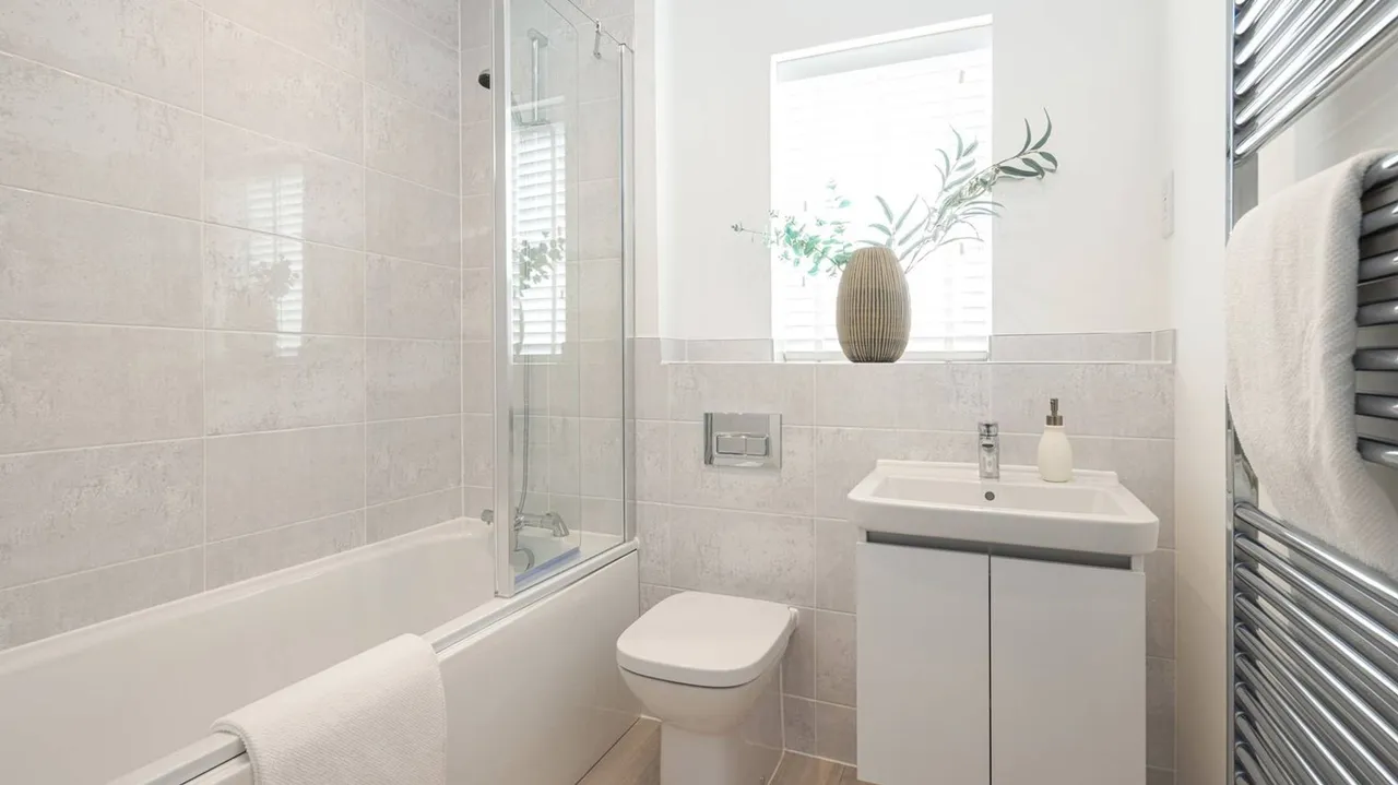 Broad Road, Chichester, PO18, photo 6