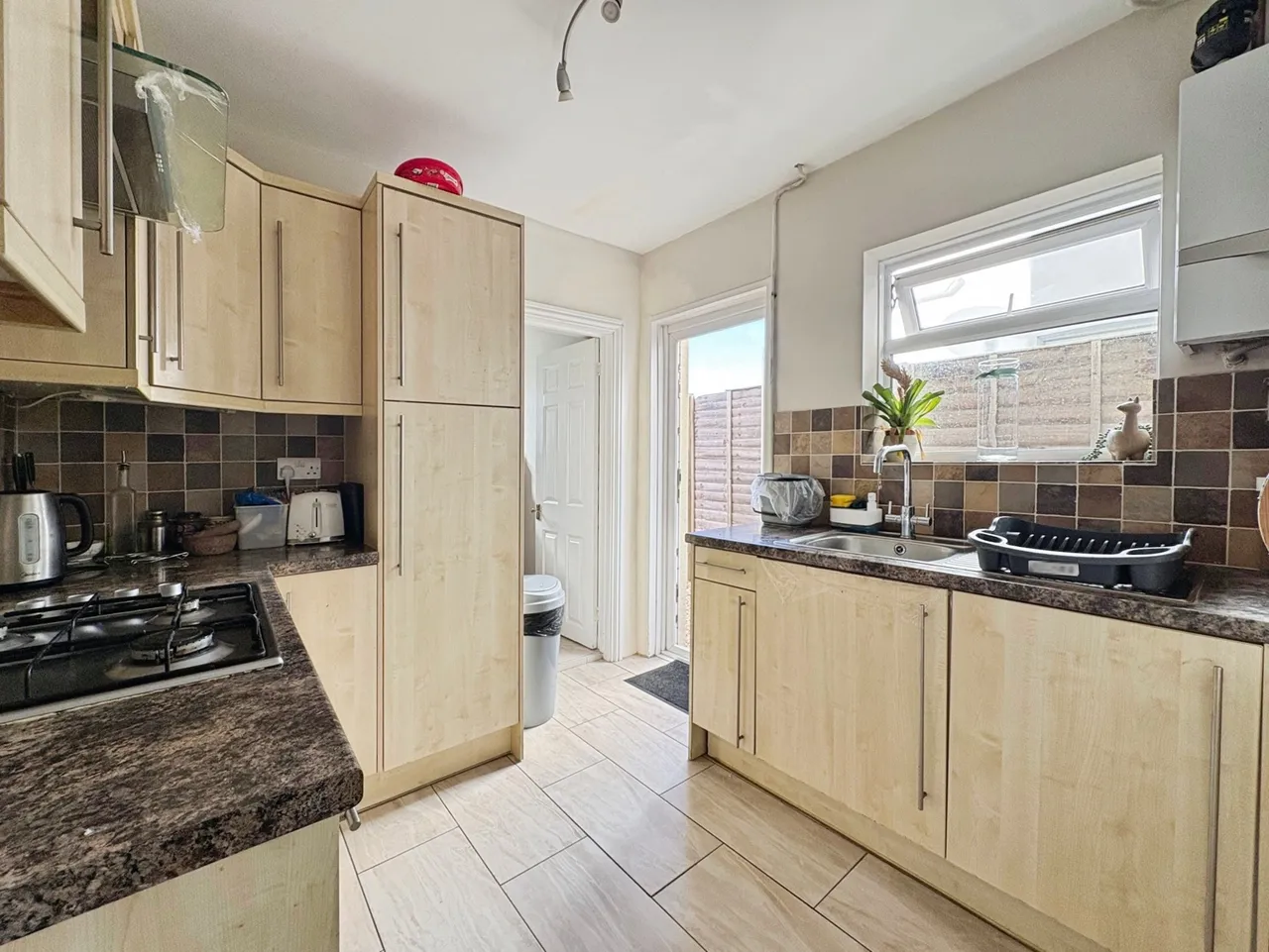 Newport Road, Aldershot, GU12, photo 5
