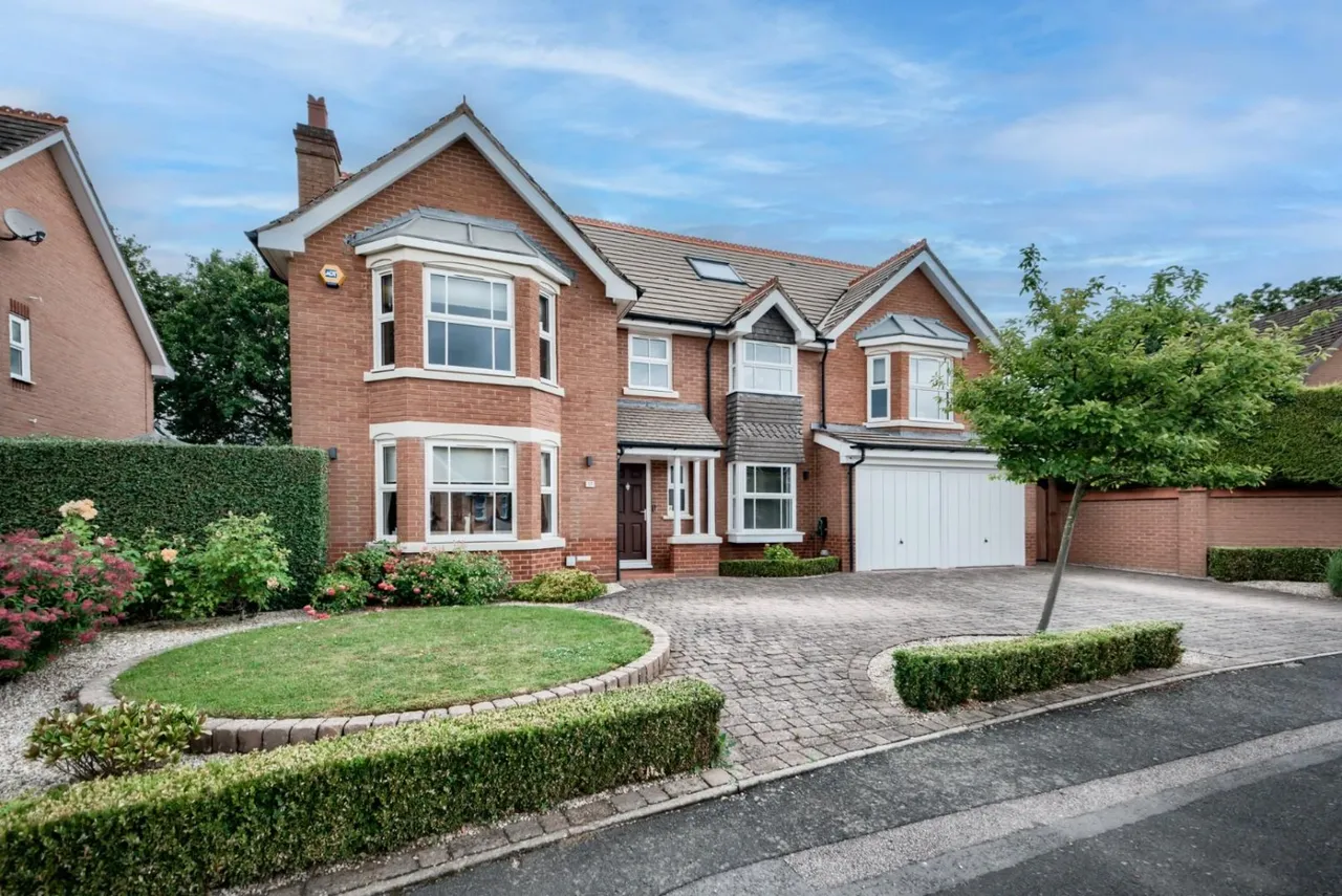6 bed house for sale, Whitefields Gate, Solihull, B91