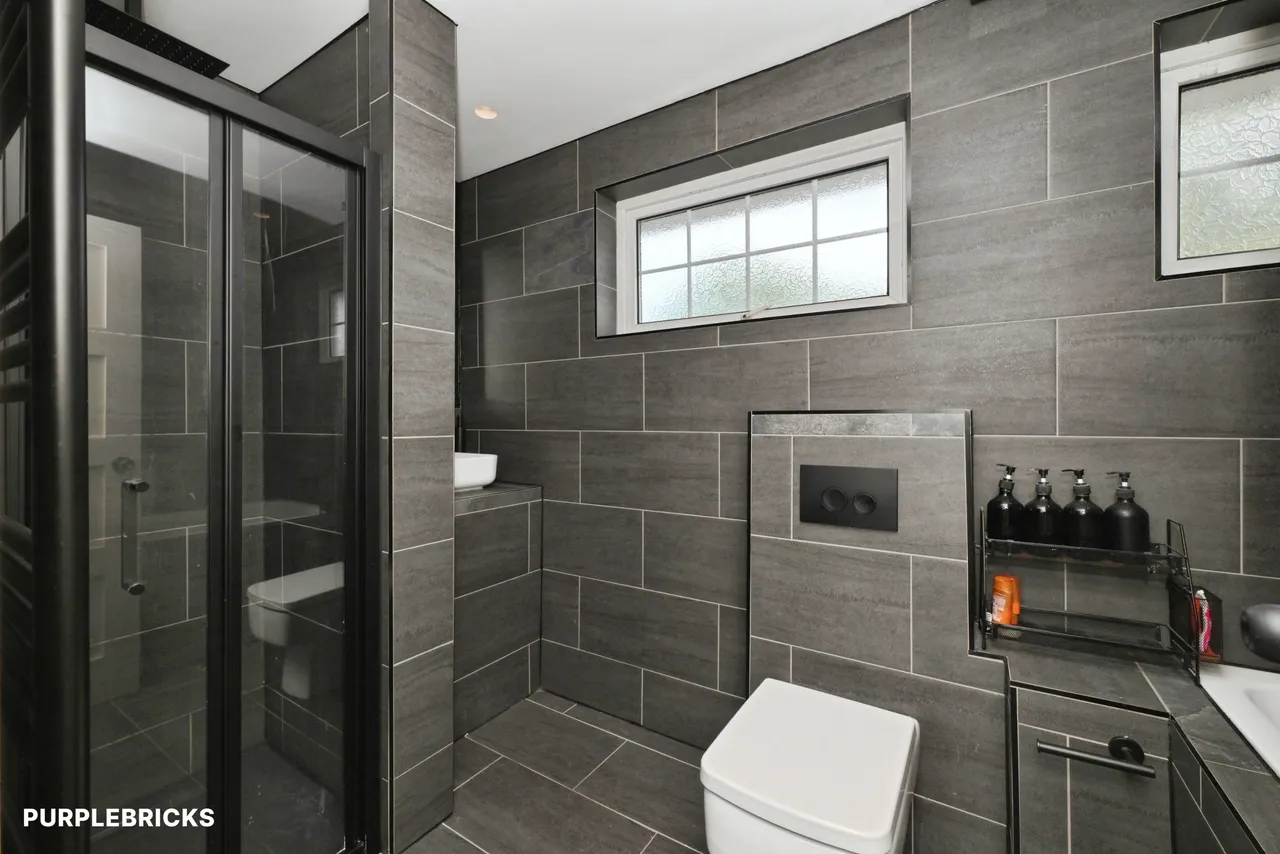 Cavell Road, Waltham Cross, EN7, photo 22