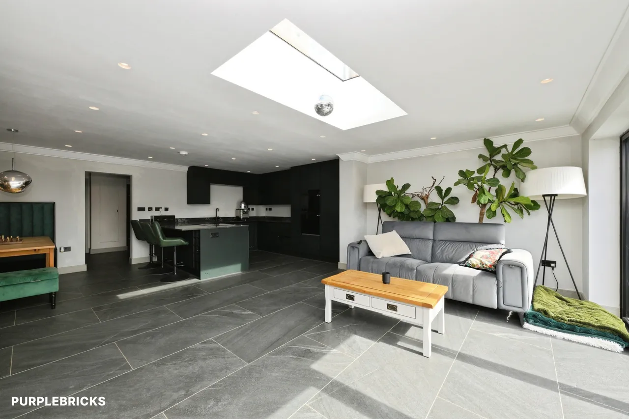 Cavell Road, Waltham Cross, EN7, photo 5