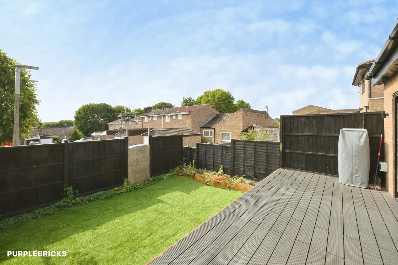 Cavell Road, Waltham Cross, EN7, photo 13