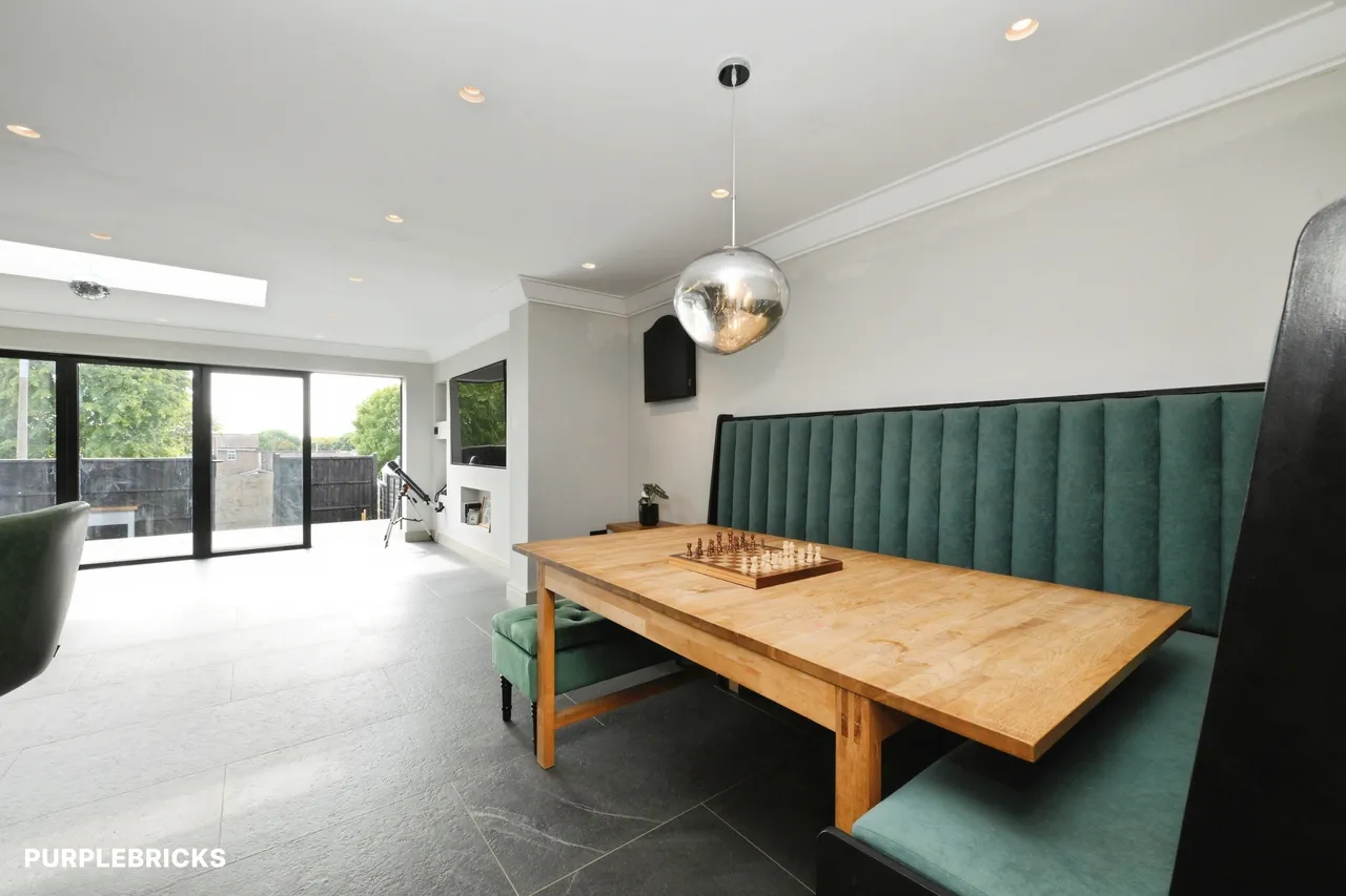 Cavell Road, Waltham Cross, EN7, photo 8