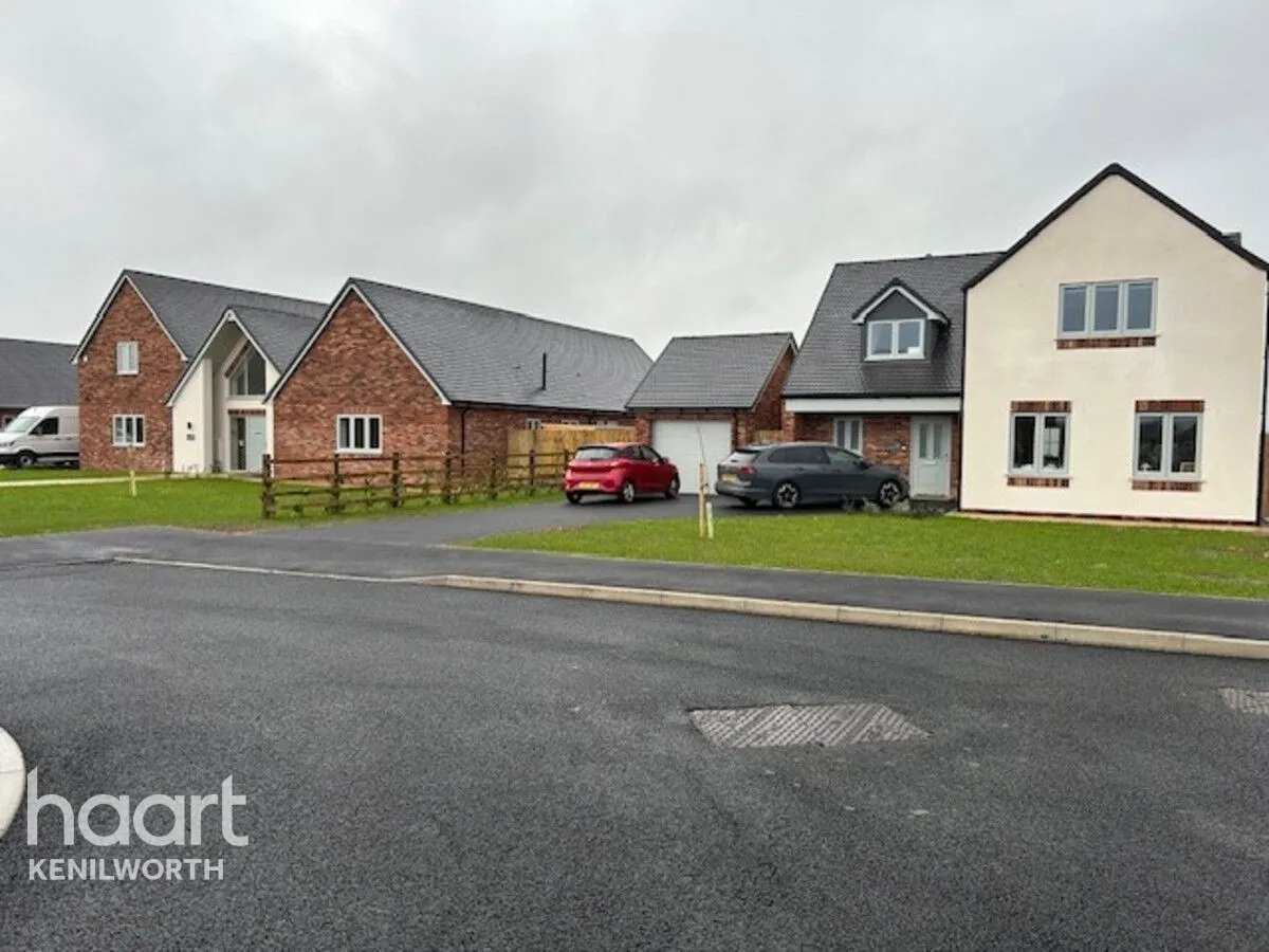 Sister Elms Drive, Evesham, WR11, photo 9