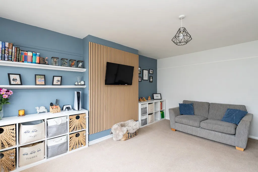 Downs View, Pixham, RH4, photo 11