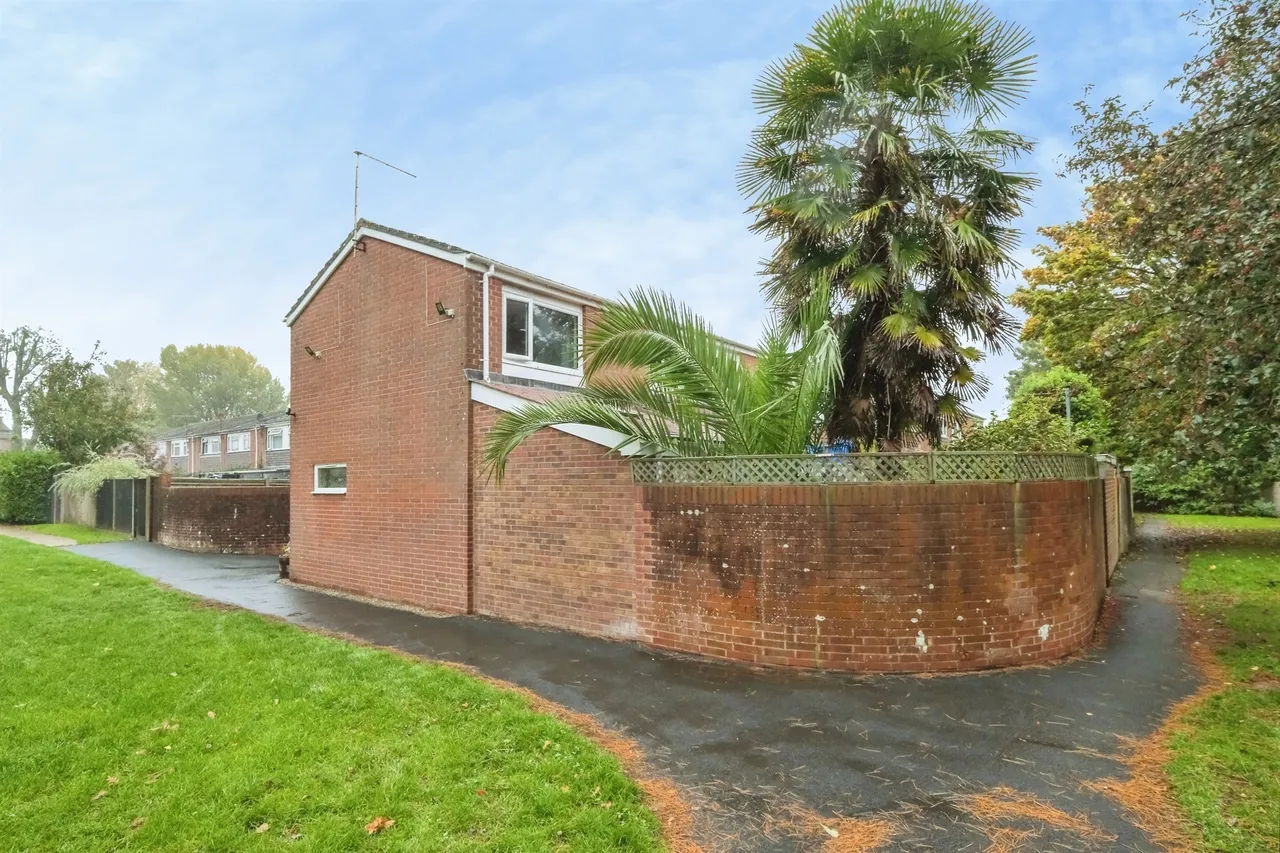 Alston Way, Worthing, BN13, photo 17