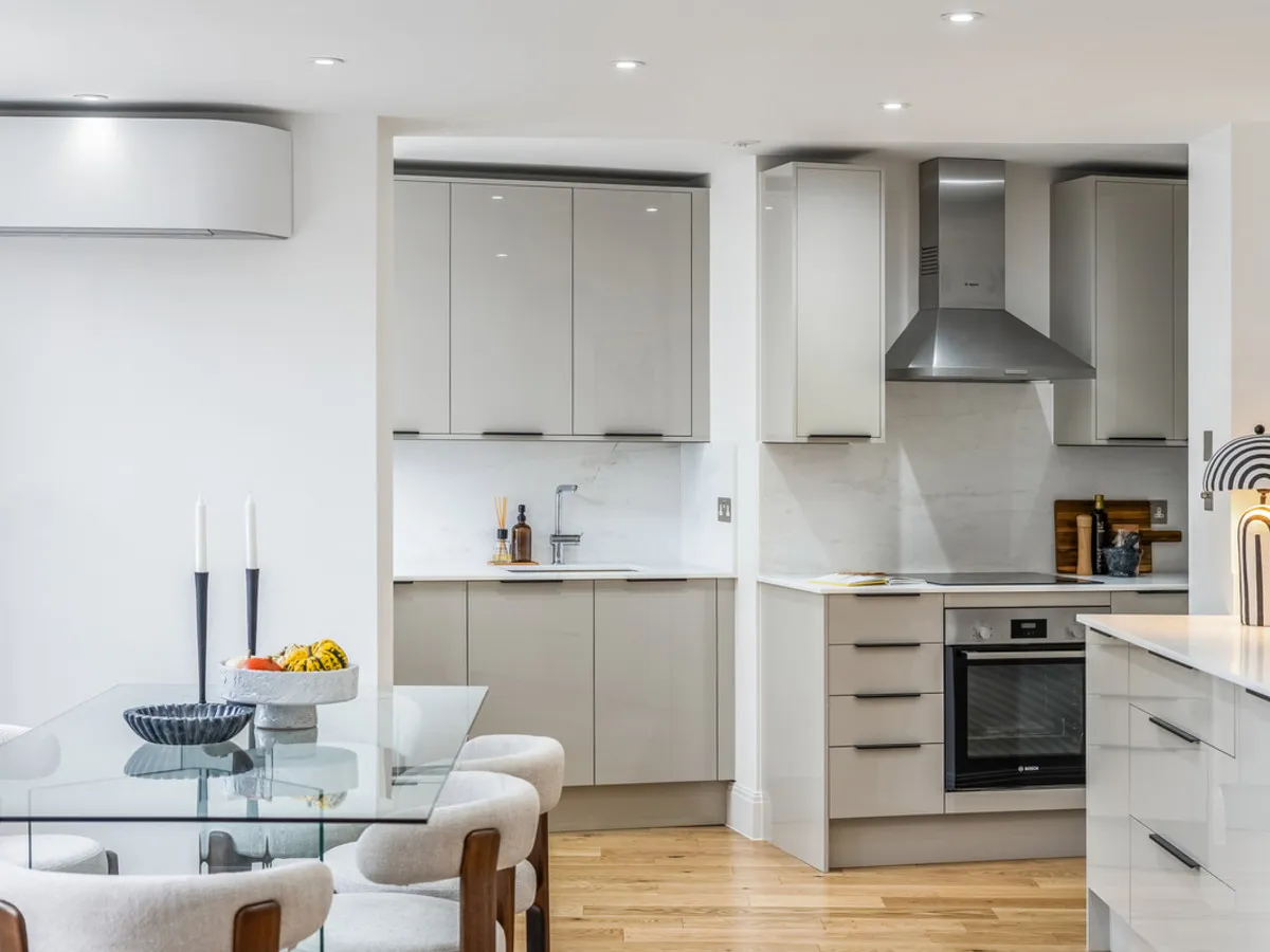 Cadogan Lane, London, SW1X, photo 9