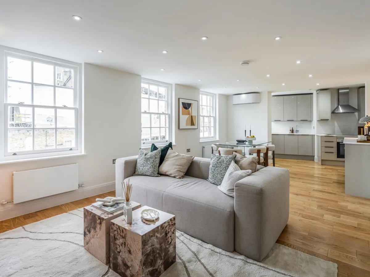 3 bed flat for sale, Cadogan Lane, London, SW1X
