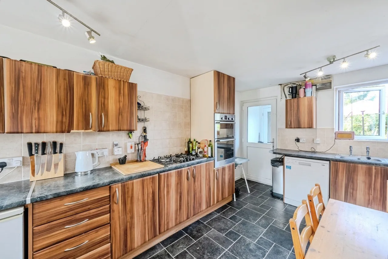 Pitman Place, Wotton-under-Edge, GL12, photo 3