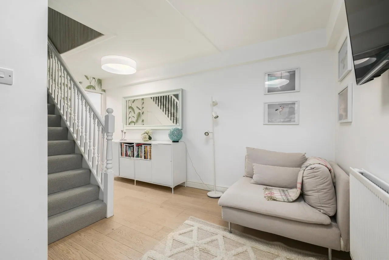 Montpelier Road, London, W5, photo 8