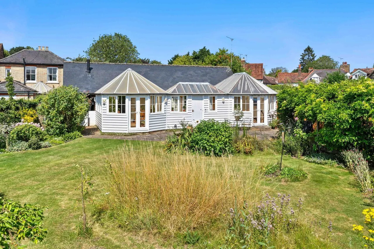 'Old Forge End Bungalow' Wareside, Nr Ware, photo 27