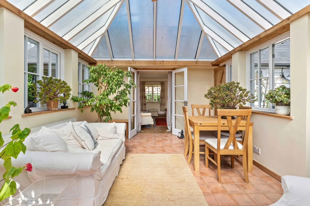 'Old Forge End Bungalow' Wareside, Nr Ware, photo 12
