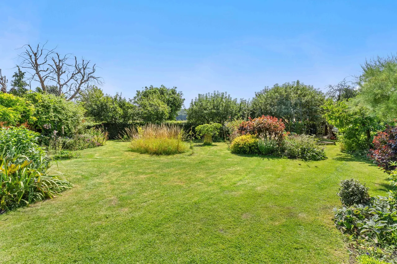 'Old Forge End Bungalow' Wareside, Nr Ware, photo 2