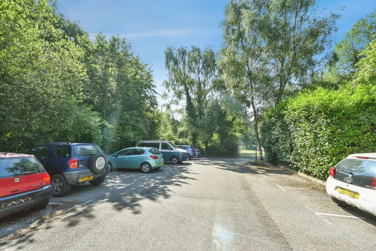 Beeches Road, Cirencester, GL7, photo 13