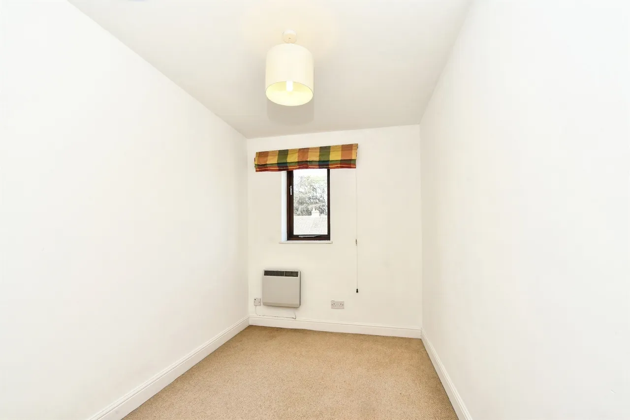 Beeches Road, Cirencester, GL7, photo 10