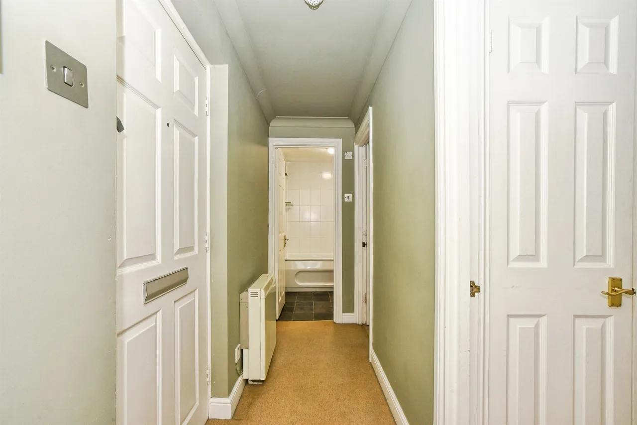 Beeches Road, Cirencester, GL7, photo 7