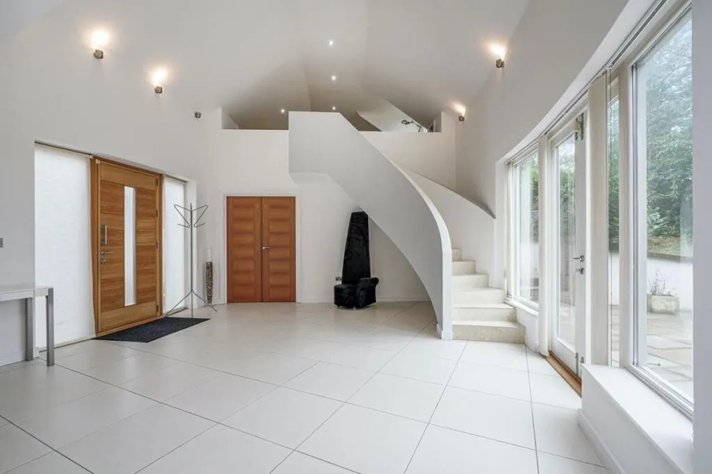 Mountview Road, Esher, KT10, photo 8