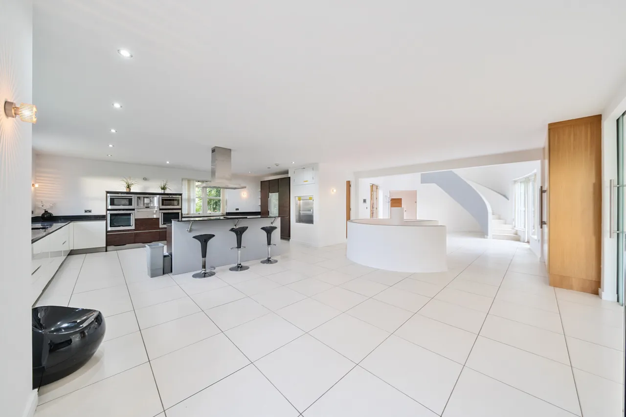 Mountview Road, Esher, KT10, photo 5
