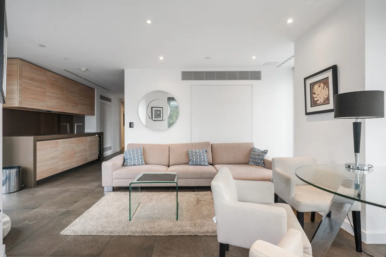 Chronicle Tower, City Road, London EC1V, photo 2