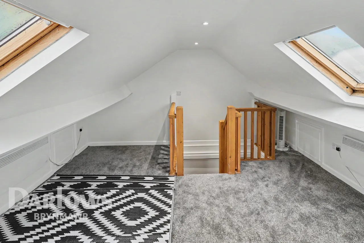 Victoria Street, Abertillery, photo 15