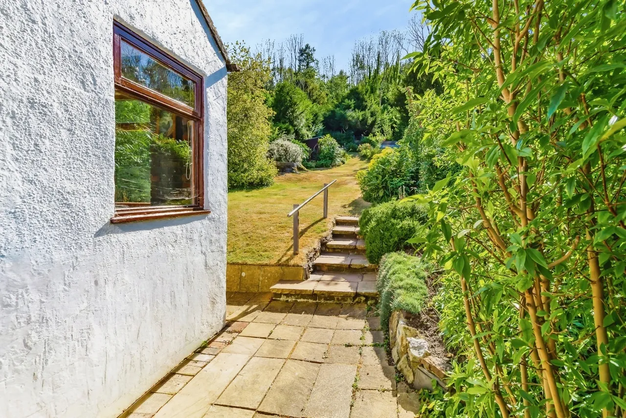 Valley Road, Kenley, CR8, photo 9