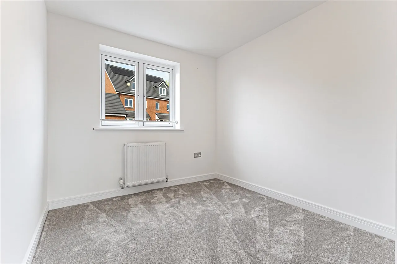 Coronation Avenue, Cuffley, EN6, photo 13