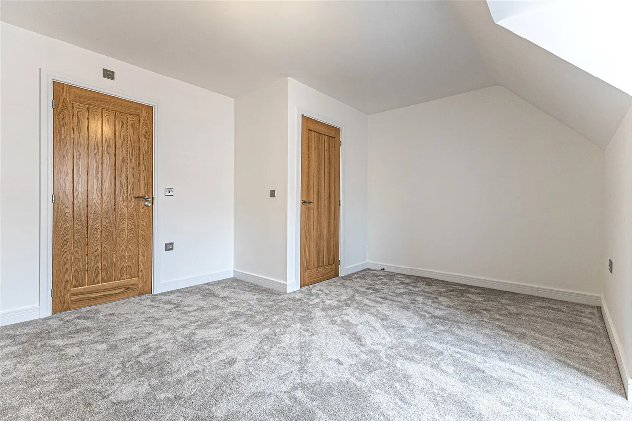 Coronation Avenue, Cuffley, EN6, photo 6