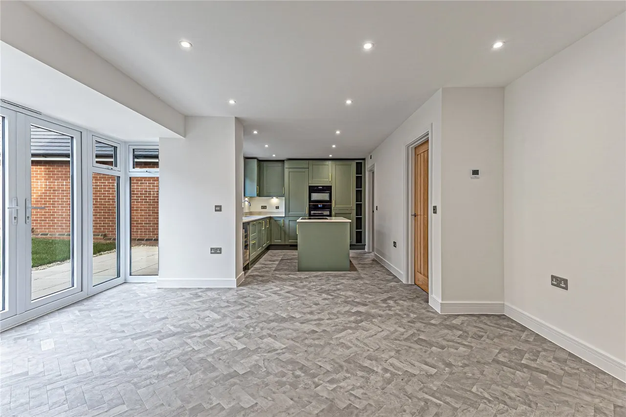 Coronation Avenue, Cuffley, EN6, photo 22