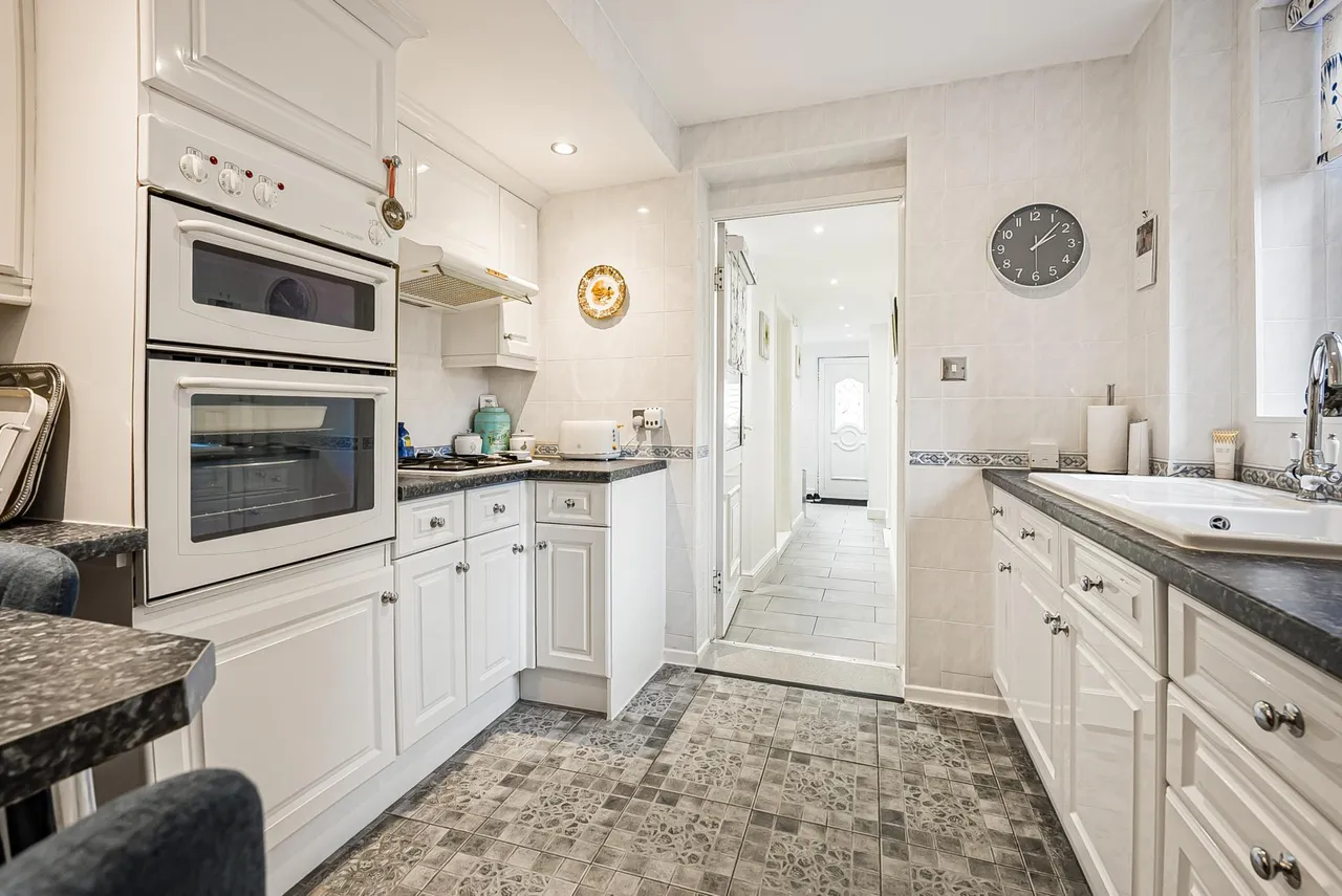 Snatchup, Redbourn, AL3, photo 12