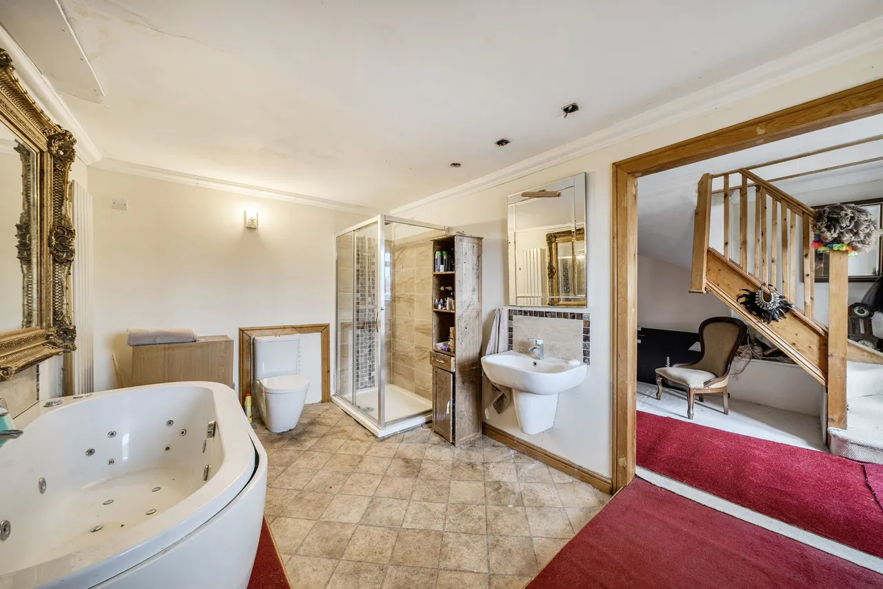St. Mildreds Road, Minster, photo 14