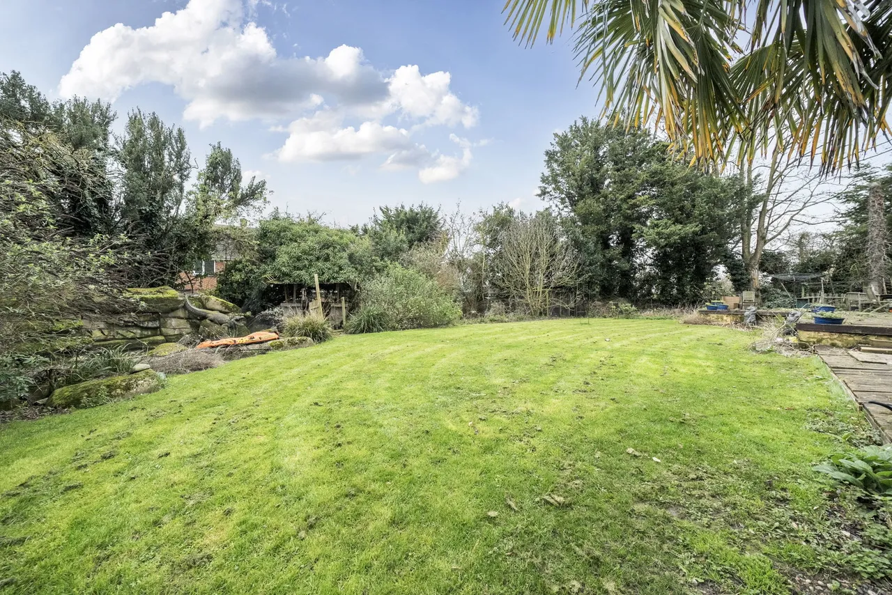 St. Mildreds Road, Minster, photo 15