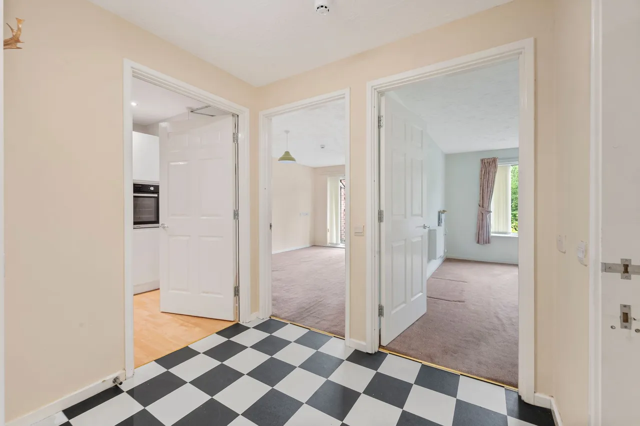Village Stratton Drive, St. Helens, WA9, photo 10
