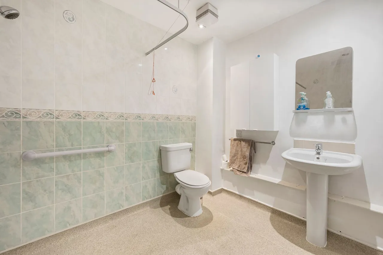 Village Stratton Drive, St. Helens, WA9, photo 14